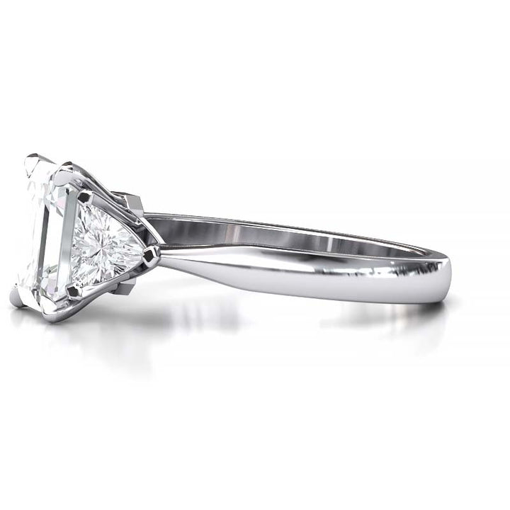 Exquisite 8x6mm Emerald-Cut Moissanite Three-Stone Ring with Tapered Band and Trapezoid Side Stones