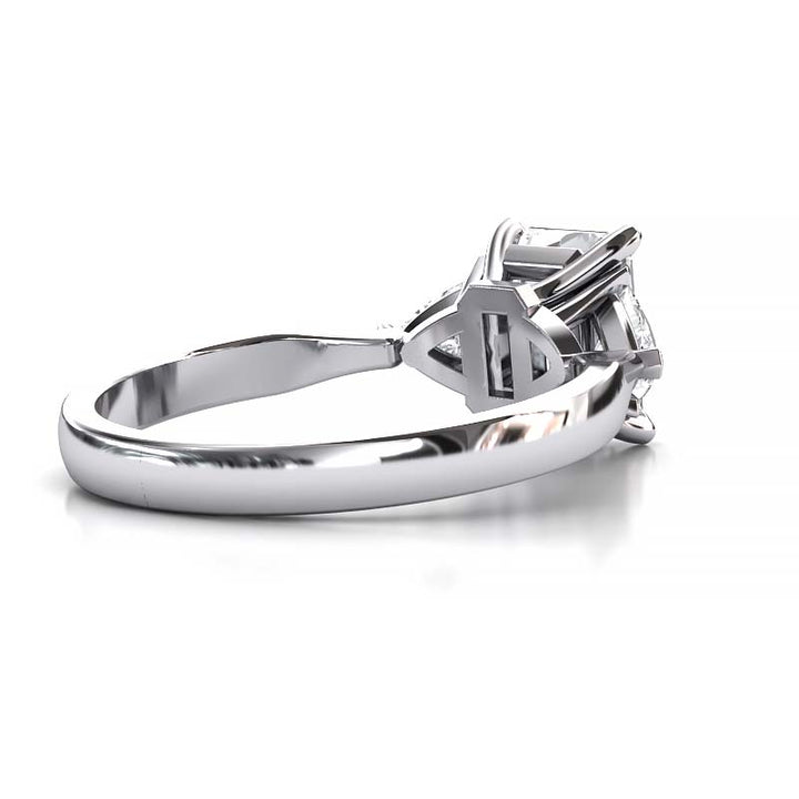 Exquisite 8x6mm Emerald-Cut Moissanite Three-Stone Ring with Tapered Band and Trapezoid Side Stones