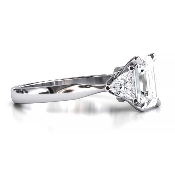 Exquisite 8x6mm Emerald-Cut Moissanite Three-Stone Ring with Tapered Band and Trapezoid Side Stones