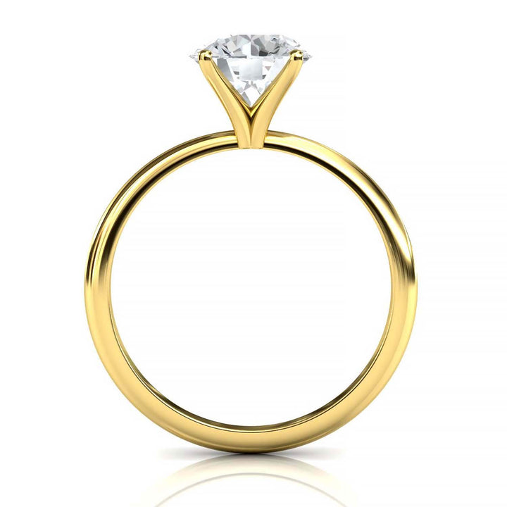 Elegant 1.3ct Lab Diamond Solitaire Engagement Ring with Tapered Band
