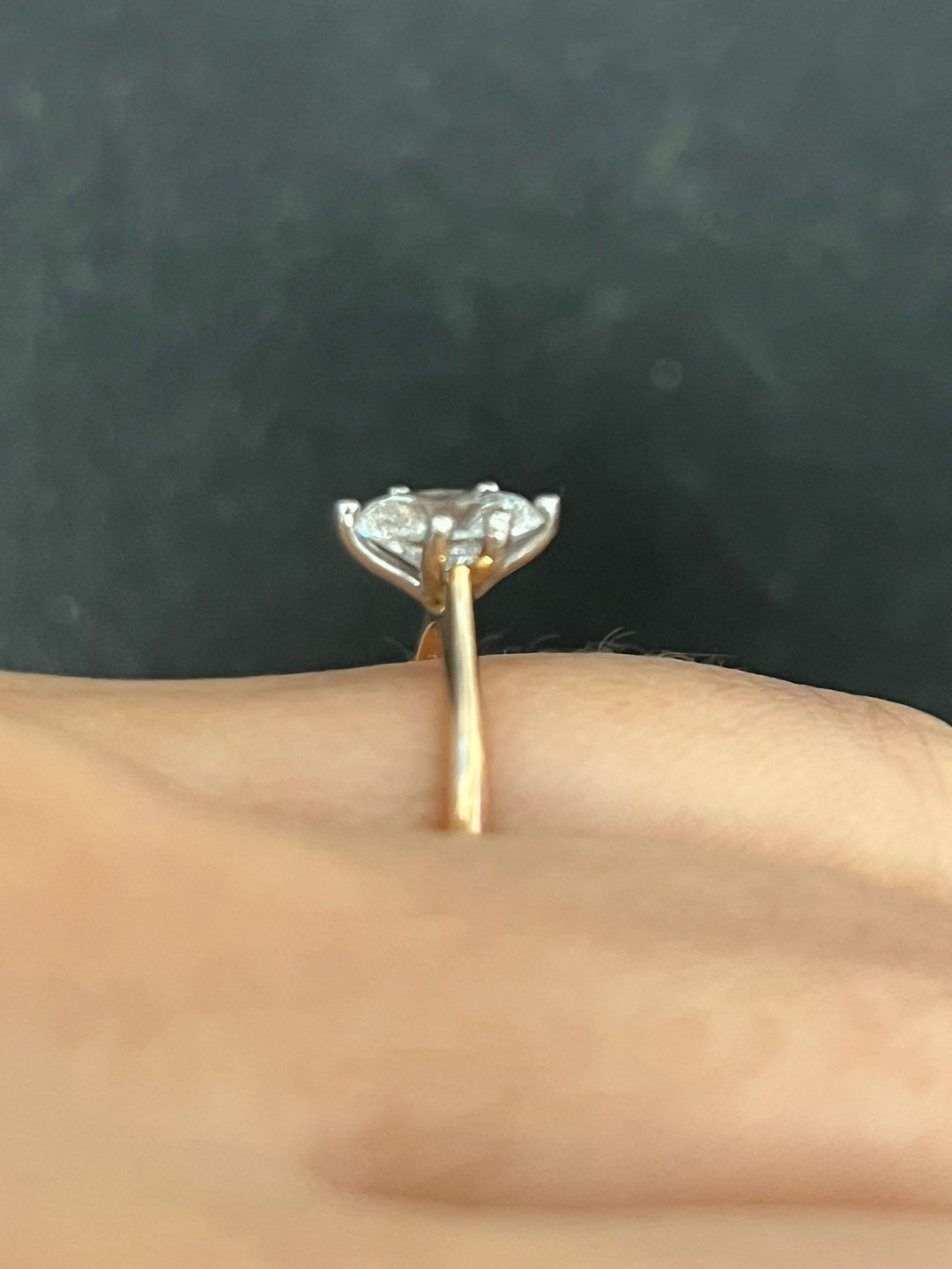 10K Gold Oval Solitaire Ring with 0.88 CT VS2 Lab Diamond