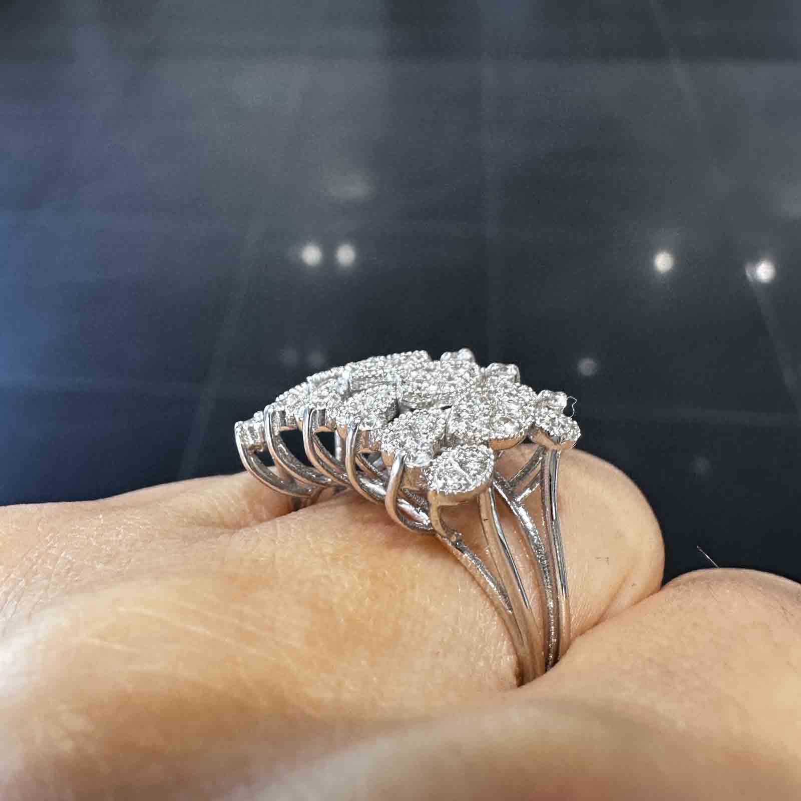 Elegant 0.86 CT Natural Diamond Cluster Ring in 18K White Gold 18k White Gold