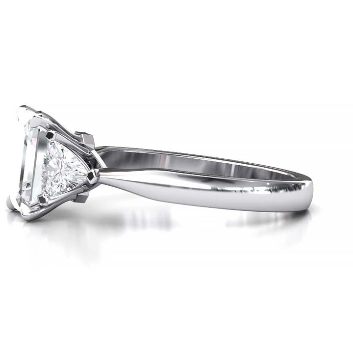 Exquisite 8x6mm Emerald-Cut Moissanite Three-Stone Ring with Tapered Band and Trapezoid Side Stones