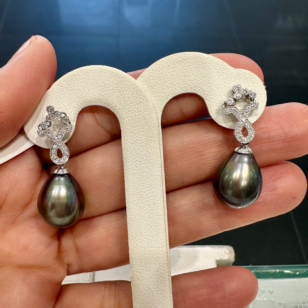 11.6mm teardrop dark green Tahitian Pearl Earrings with diamonds in 18K white gold
