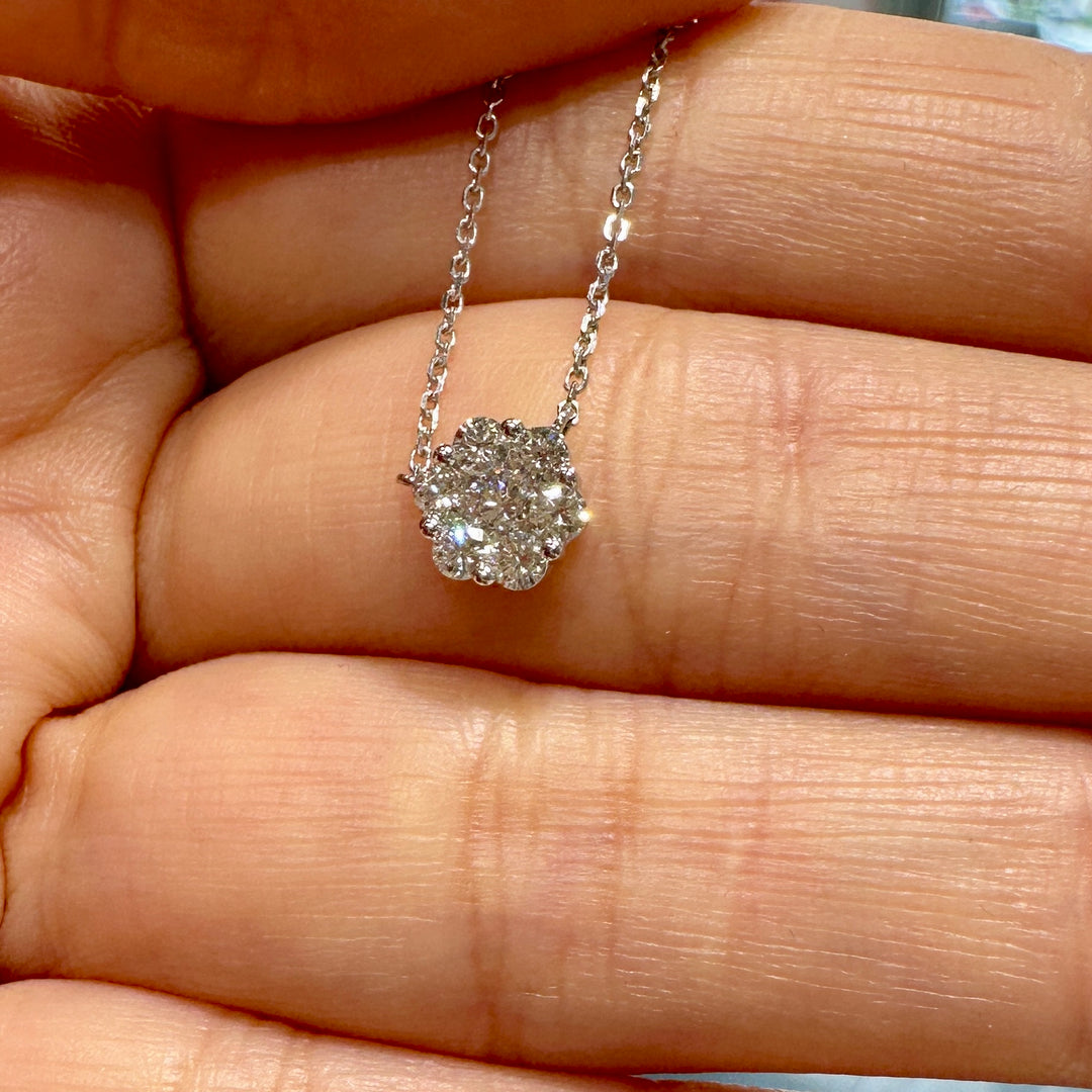 Elegant ct Natural Diamond Cluster Necklace in 18K White Gold