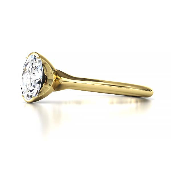 Exquisite Modern Elegance 1.25 CT Oval Lab-Grown Diamond Half Bezel Engagement Ring in Lustrous Gold