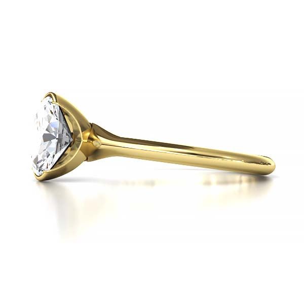 Exquisite Modern Elegance 1.25 CT Oval Lab-Grown Diamond Half Bezel Engagement Ring in Lustrous Gold