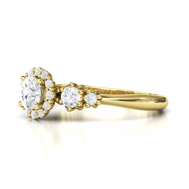 Exquisite Five Stone Lab-Grown Diamond Engagement Ring with a Dazzling 0.4 Carat Centerpiece