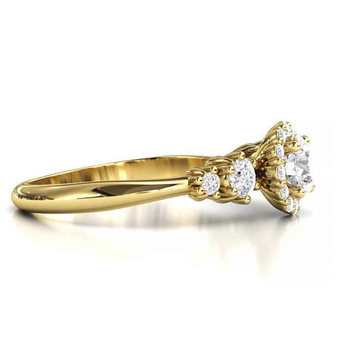 Exquisite Five Stone Lab-Grown Diamond Engagement Ring with a Dazzling 0.4 Carat Centerpiece