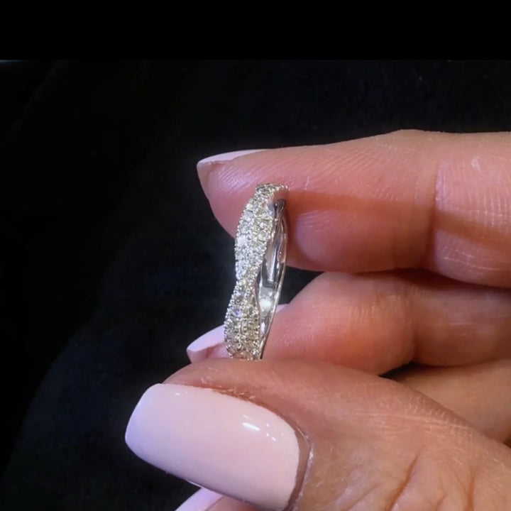 Twisted Lab-Grown Diamond Wedding Band