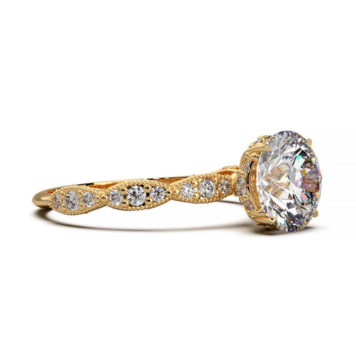 Elegant Round Lab-Grown Diamond Engagement Ring in Scalloped Band