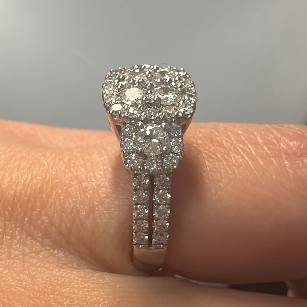 1 CT lab-grown diamond anniversary ring in 14K white gold with SI clarity, G-H color diamonds.