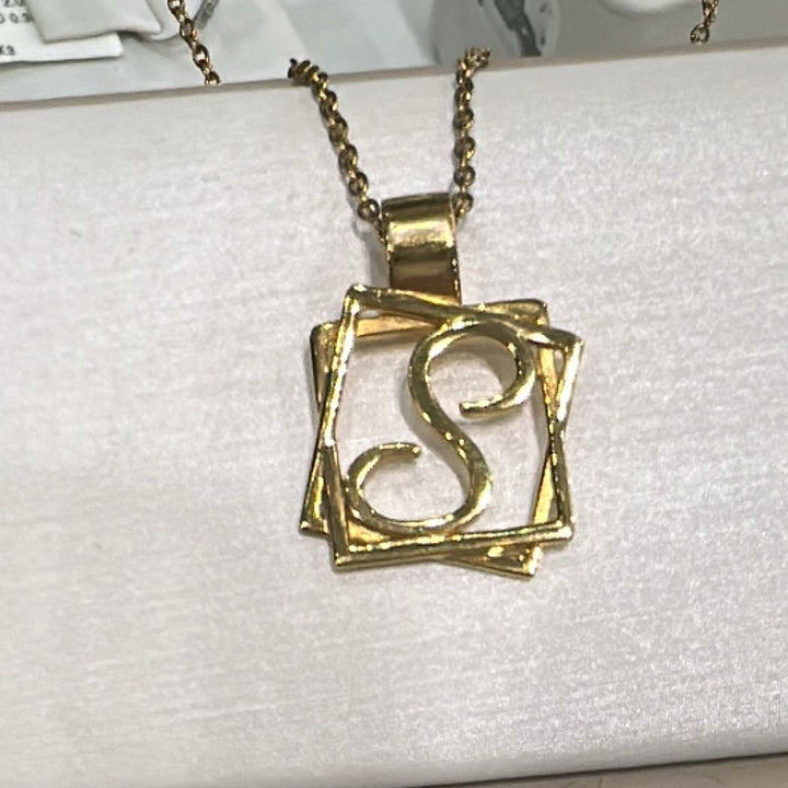 10K gold initial "S" pendant with a geometric square frame design.