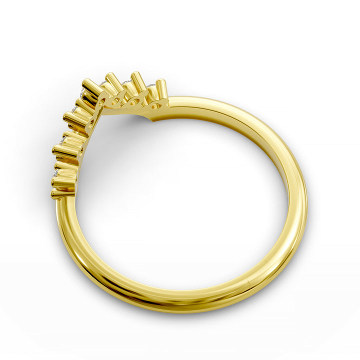 v shaped chevron diamond band with round brilliant stones