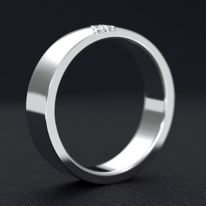 men’s band with center-set diamond cluster