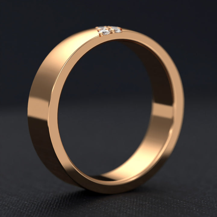 men’s band with center-set diamond cluster