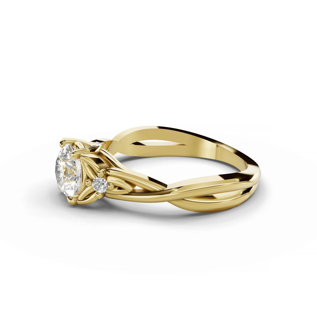 Round diamond engagement ring, split band, yellow gold.