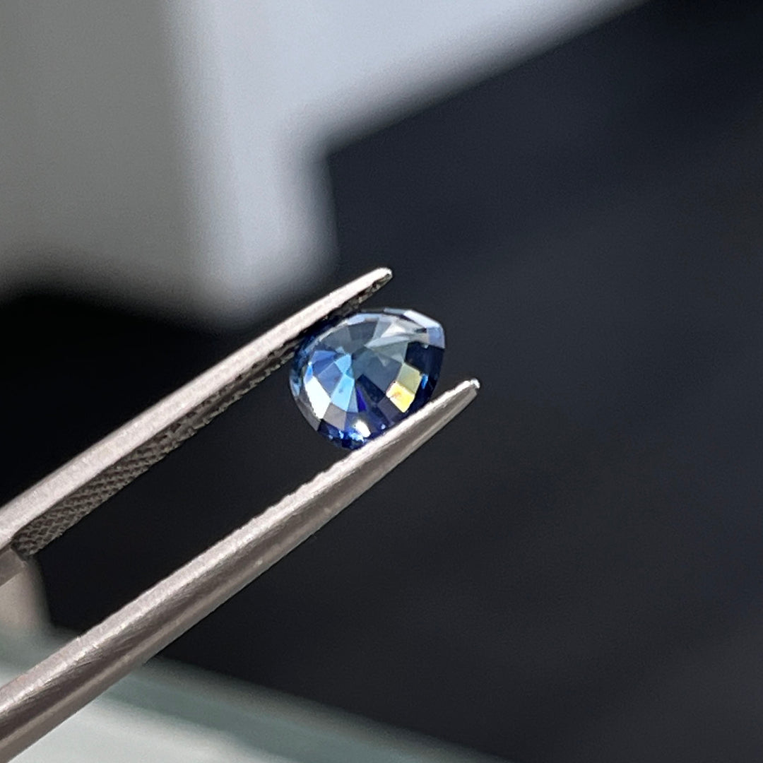 Unheated pear-shaped dark blue sapphire 1.54ct loose gemstone